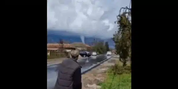 tornada gif gif