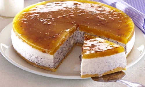 prajitura cu crema de branza si jeleu de catina jpeg
