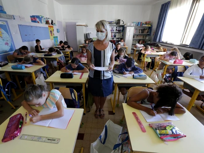 Va creşte ponderea curriculumului la decizia şcolii (CDŞ) în planurile-cadru de învăţământ