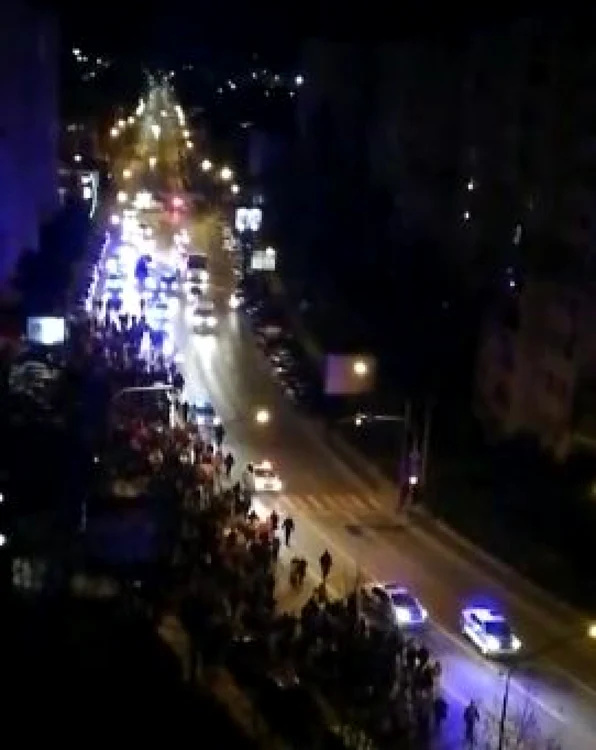 Protestele din Piteşti s-au lăsat cu sute de sancţiuni.
