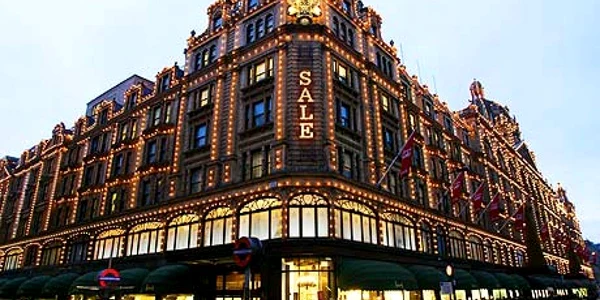 Magazinul Harrods, locul unde nu ai voie să faci cumpărături în trening