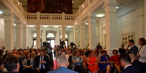 dezbatere ue targoviste