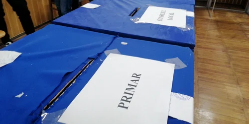 alegeri primar slatina urna vot   foto alina mitran jpg