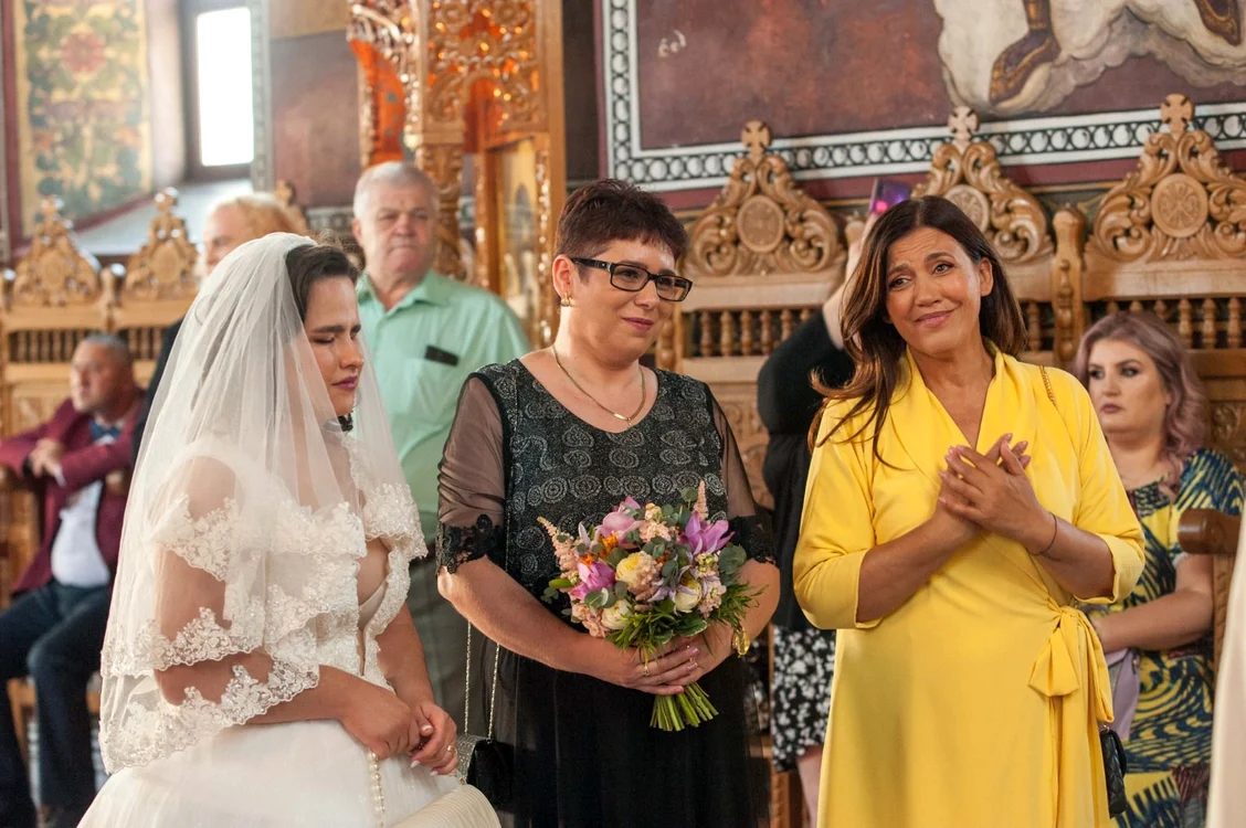 Mirela Retegan, alături de mireasă 