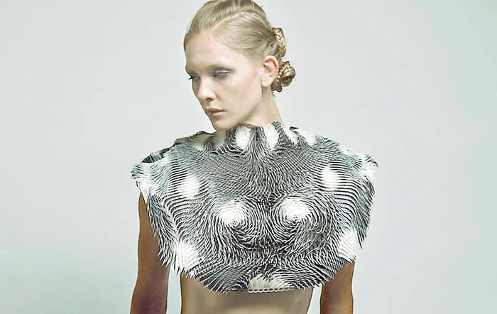 Bluza e doar în stadiul de prototip, dar va fi lansată în 2017