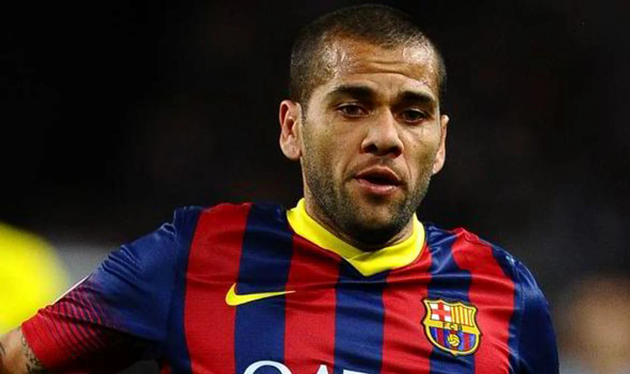 
    Dani Alves  
