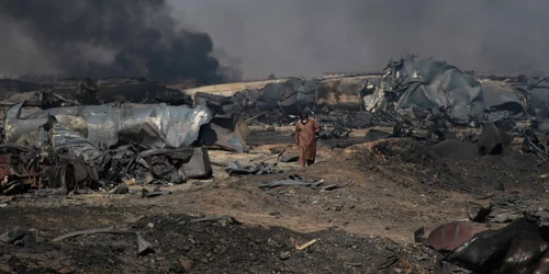 O explozie la oraşul de frontieră Islam Qala a provocat daune de milioane de dolari FOTO EPA-EFE