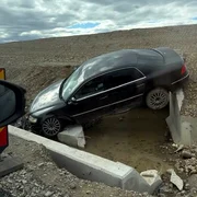 masina suspendata e85 jpg