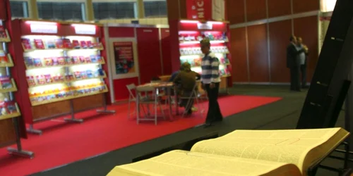 Amatorii de literatură au de unde alege