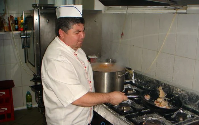 Focşani: Giovani este maestrul platoului tradiţional