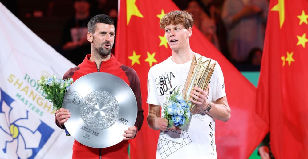 Vis interzis pentru Djokovici. Jannik Sinner l-a bătut măr și i-a refuzat al 100-lea titlu din carieră