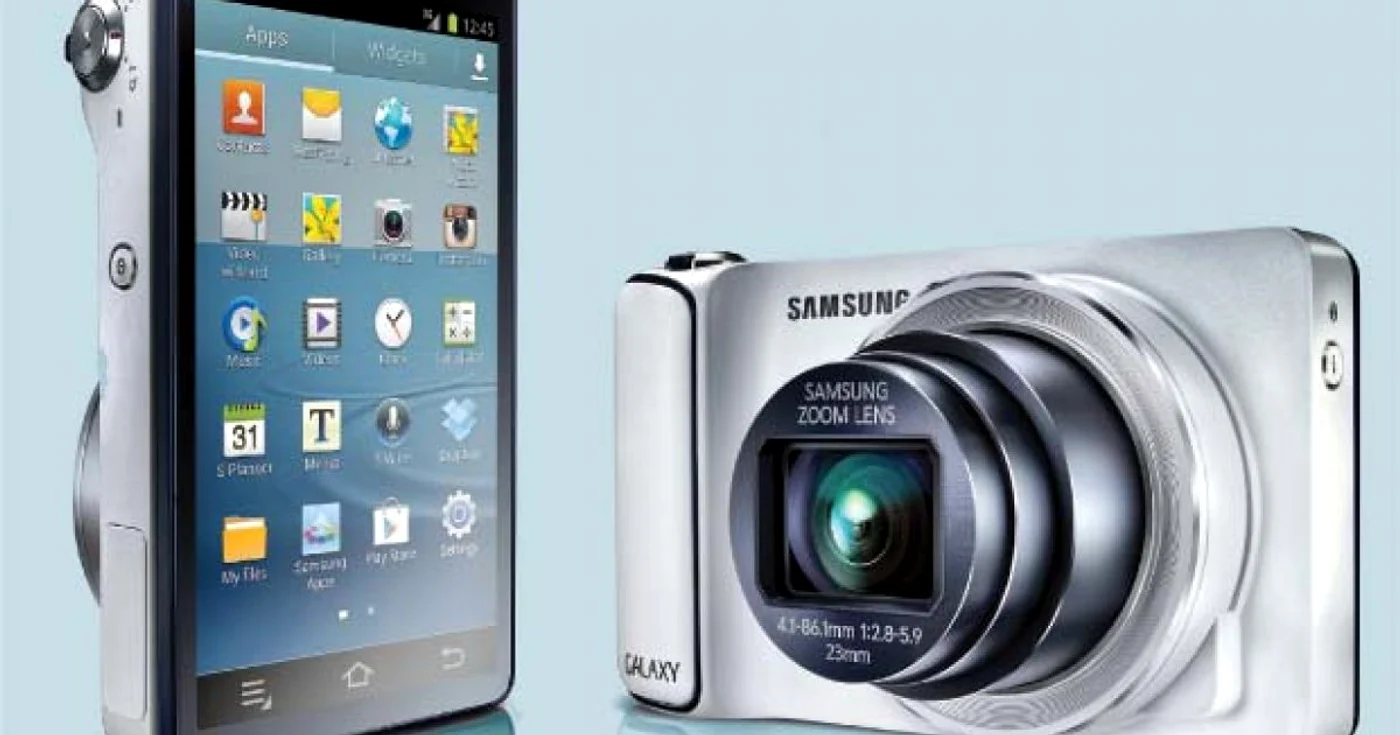 În prezent, camerele sunt şi smartphone-uri. Sau smartphone-urile sunt şi camere puternice.