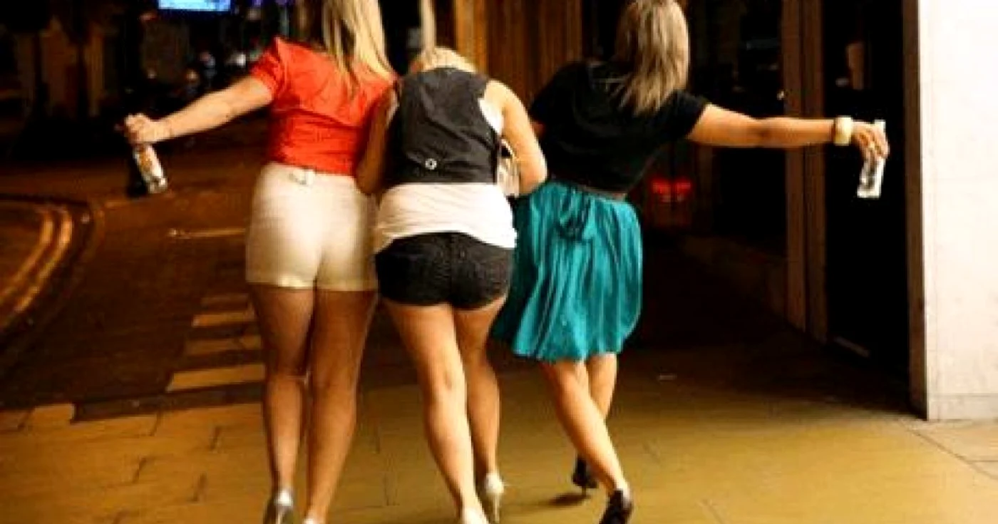 Vârsta medie la care adolescenţii încep să bea, în Europa, este 13 ani