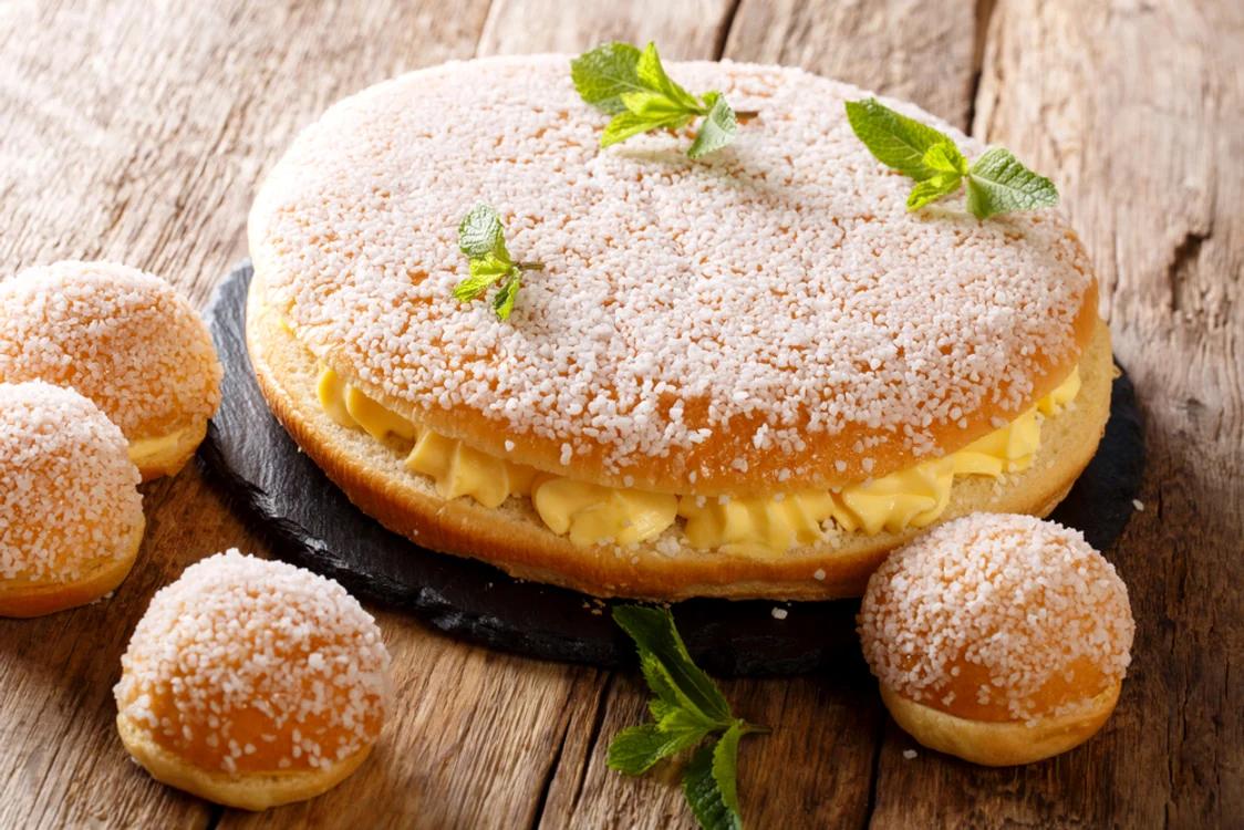 tarta tropeziana shutterstock 1159573864 jpg