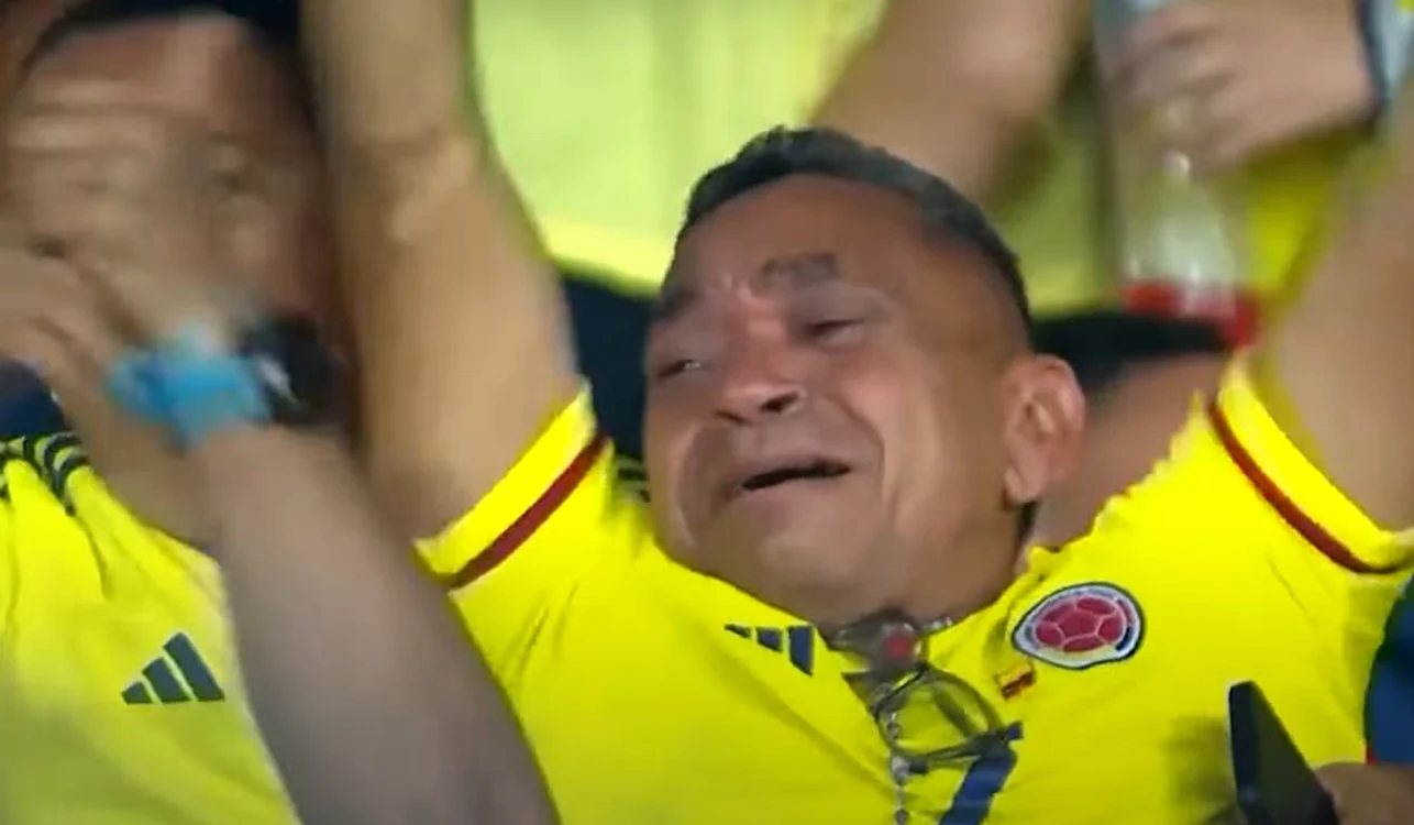 Tatăl lui Luis Díaz, vizibil emoționat în tribune (FOTO: Youtube)