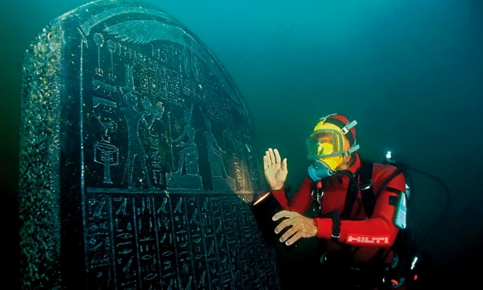 Descoperire importantă în oraşul scufundat Thonis Heracleion din Egipt: O corabie militară antică şi morminte greceşti jpeg