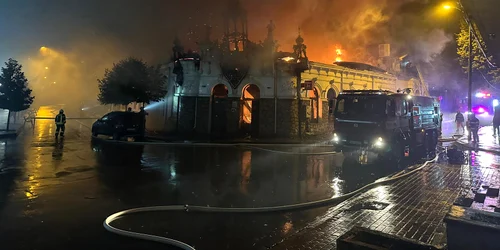 incendiu restaurant husi jpg