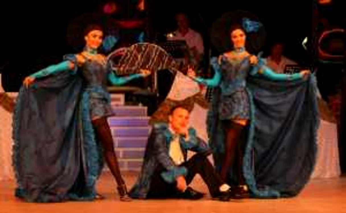 Ploieştenii pot vedea această piesă la Teatrul "Toma Caragiu"