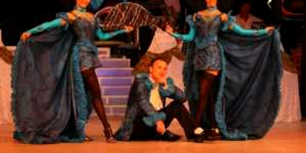 Ploieştenii pot vedea această piesă la Teatrul "Toma Caragiu"