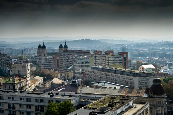 Oraşul Iaşi, vedere panoramică înspre Bulevardul Ştefan cel Mare FOTO Shutterstock