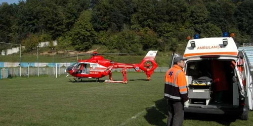Interventie elicopter SMURD pacienta ranita incendiu Farliug