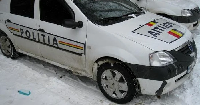 Maşinile Poliţiei sunt pregătite pentru iarnă. FOTO: N.BUTNARU