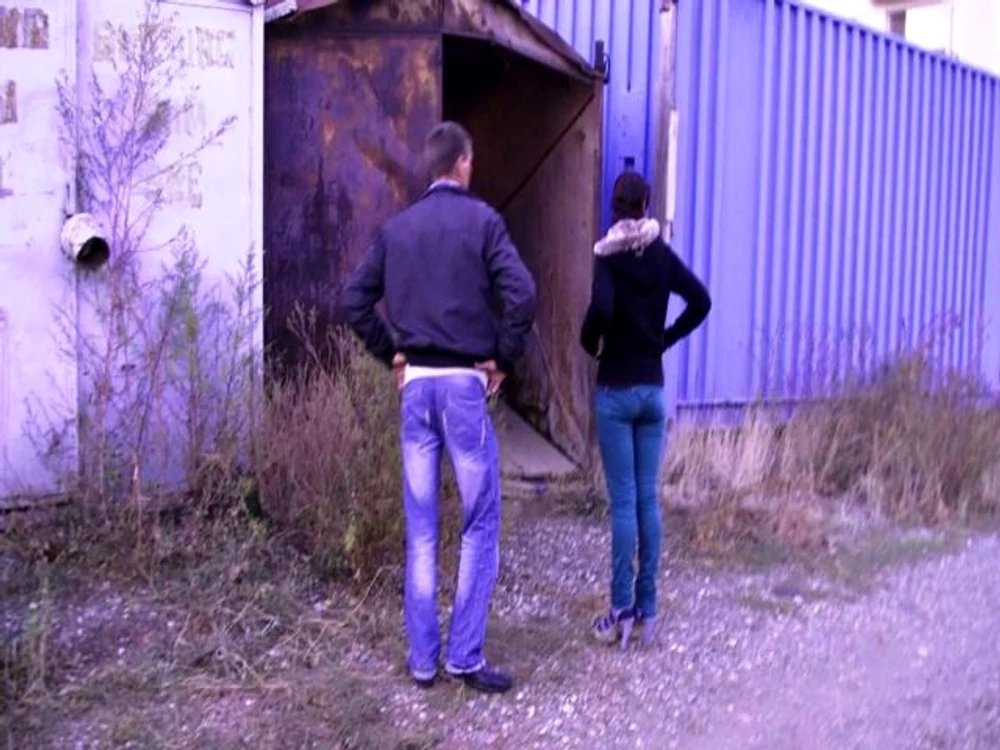 
    Tânăra cercetată pentru prostituţie şi clientul său  