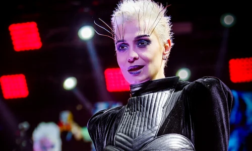 Monica Anghel, o regina dark pentru Cera Mihailescu in show ul Rock & Fashion de Alin Gălățescu   Facebook (2) jpg