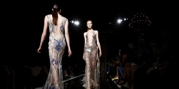 julien macdonald colectie reuters