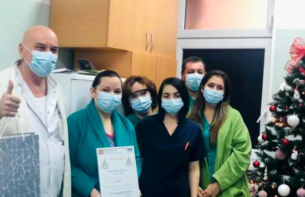 Echipa de la Radiologie a avut cel mai popular brăduţ FOTO SJU Zalău