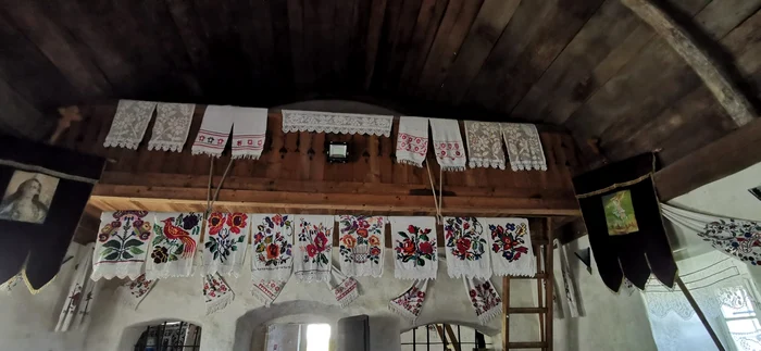 Interorul bisericii din Coaș FOTO Angela Sabău