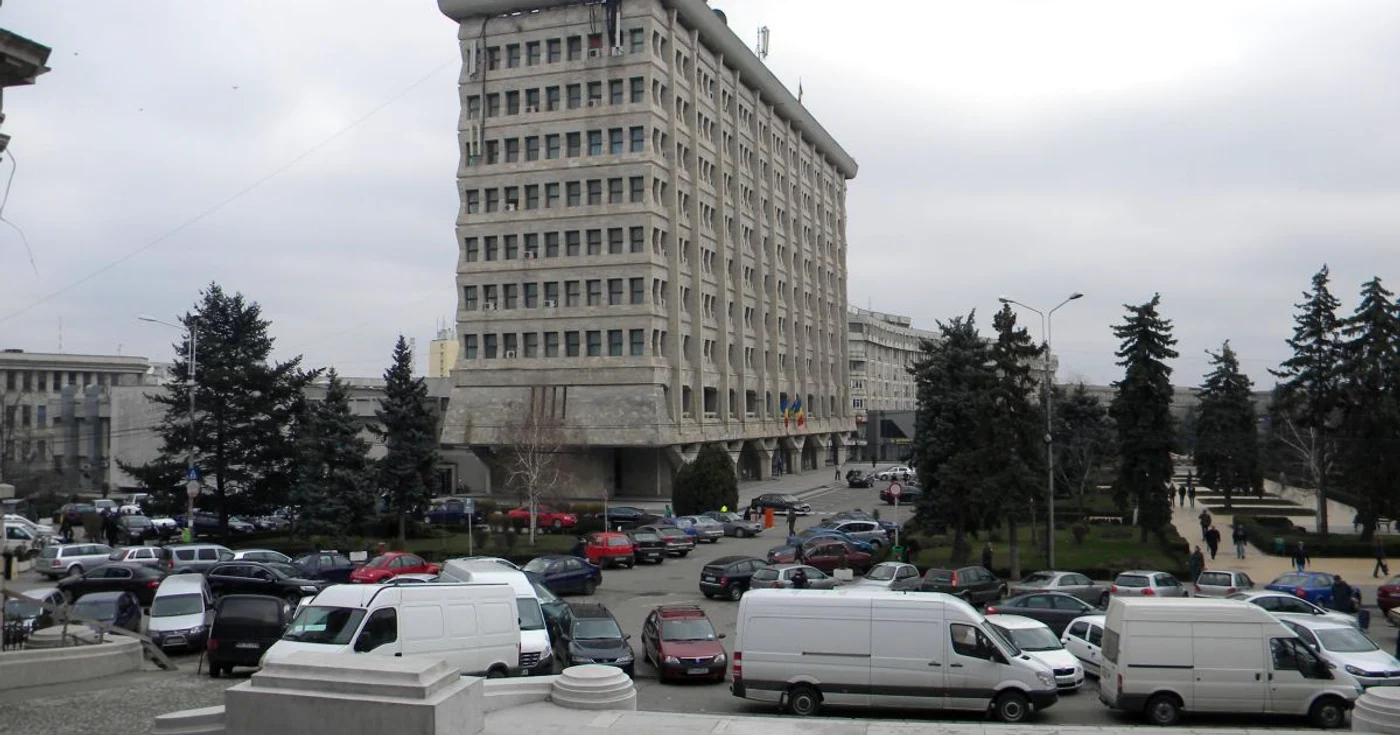 Patronii cercetaţi de procurori au avut contracte cu CJ Prahova. FOTO arhivă Adevărul Ploieşti