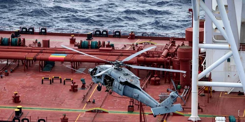 petrolier Veronica III jfif