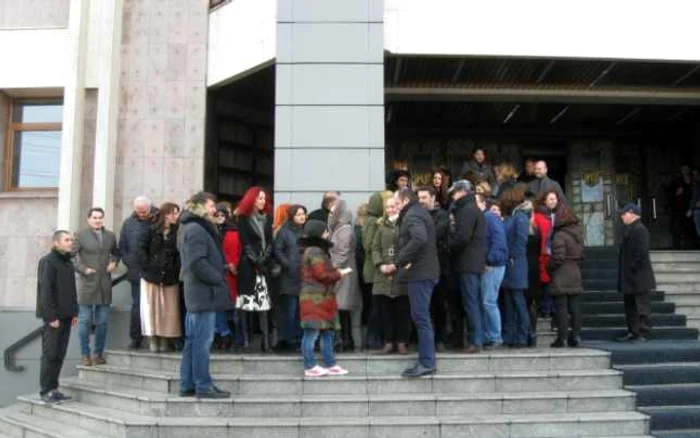Magistraţii protestează pentru a doua zi consecutiv Foto: Valentin Trufaşu