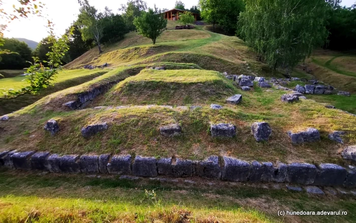 Cetatea dacică de la Costești. Foto: Daniel Guță. ADEVĂRUL