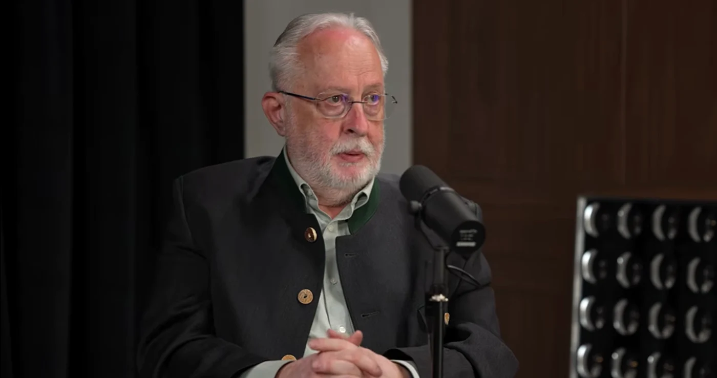 Prof. Florin Amzică predă în Canada