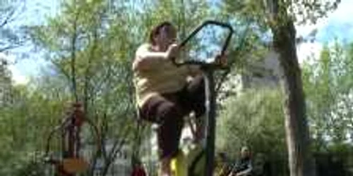 Târgoviştenii au ieşit la mişcare în parcul fitnes