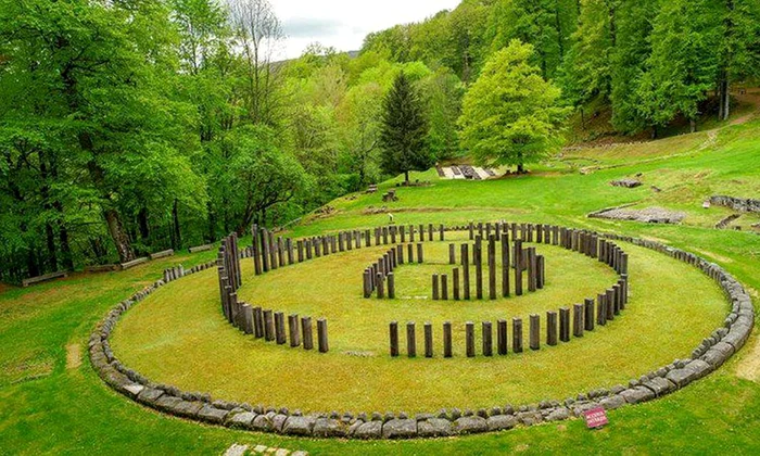 Legendele Sarmizegetusei Regia: Ce s a întâmplat cu aurul dacilor? jpeg