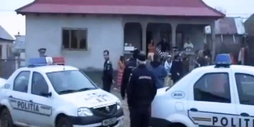Percheziţii în comuna Gura Văii