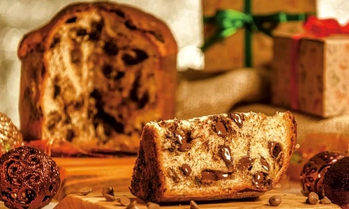 panetone cu ciocolata jpg