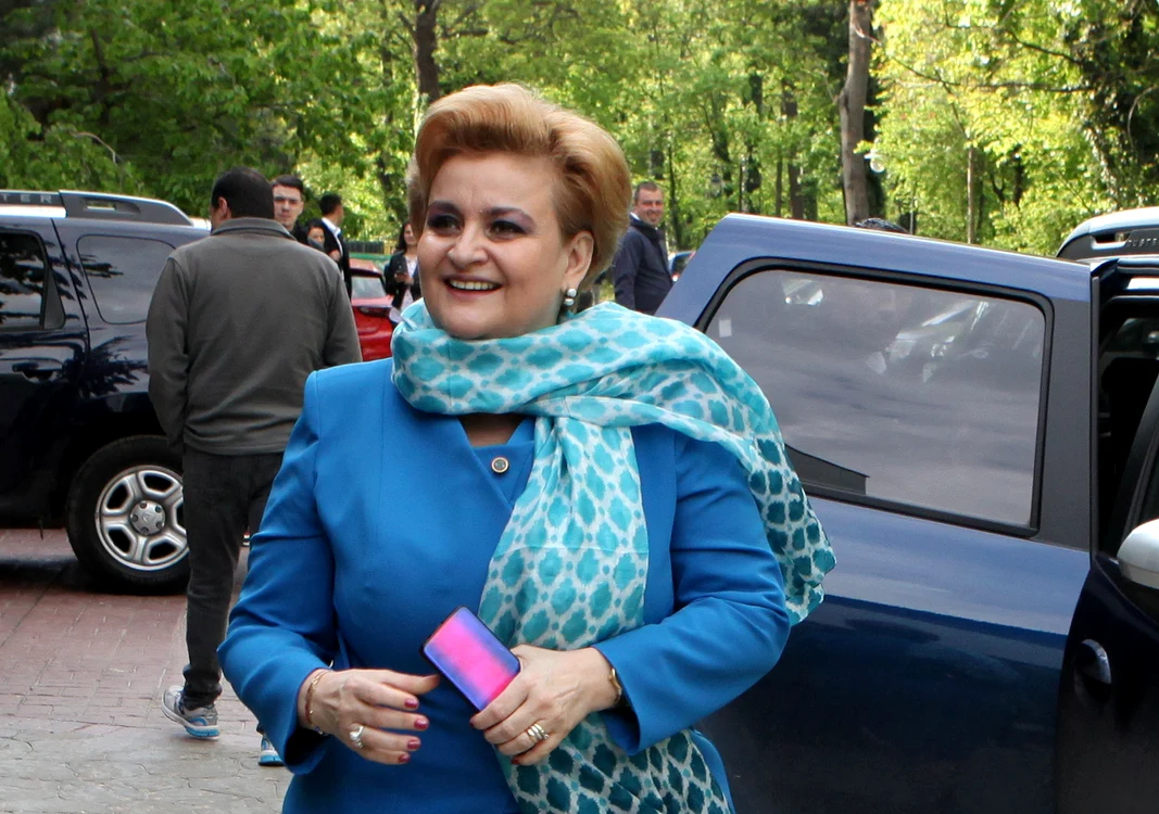 
    În buletin se numește Grațiela Leocadia Gavrilescu și are 52 de ani. Este ministru al mediului, dar și vicepremier în Cabinetul DăncilăFoto: Florin Șuler/Click!  