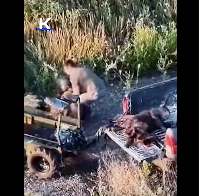 Imagini ca în filme cu un comandant ucrainean care a evacuat singur doi militariFOTO: Captură Video 