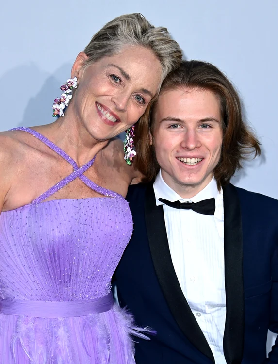 1 sharon stone si fiul jpg jpeg
