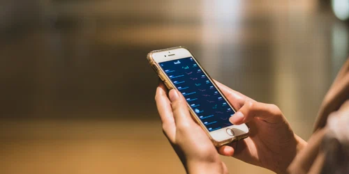 telefon   foto pixabay  iqbalstock jpg