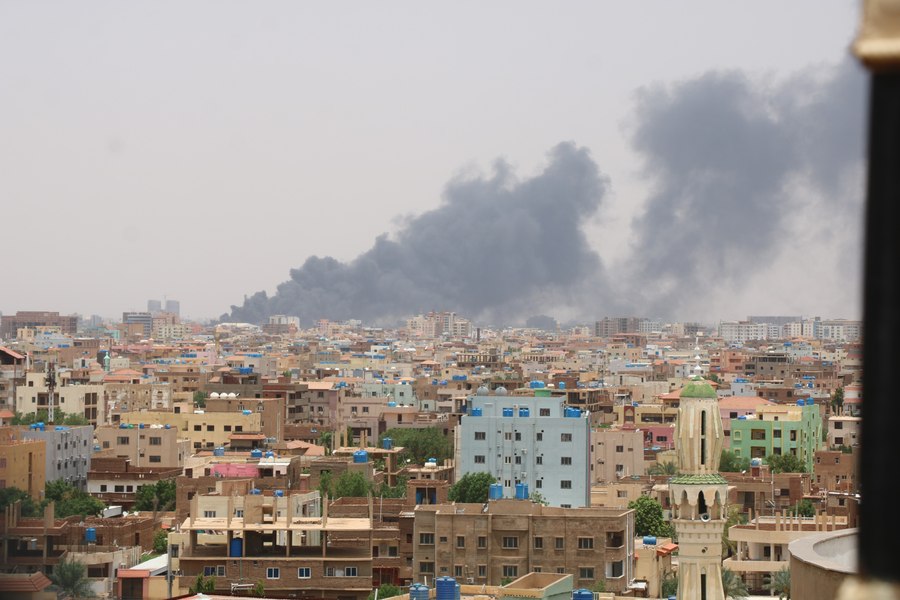 Zeci de morți în urma unui atac asupra unei piețe din Khartoum, Sudan