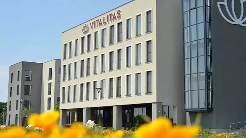Nu există doar „azilele groazei“ în Ilfov | VITALITAS, servicii de 5* în cel mai mare „hotel pentru seniori“ din Europa de Est