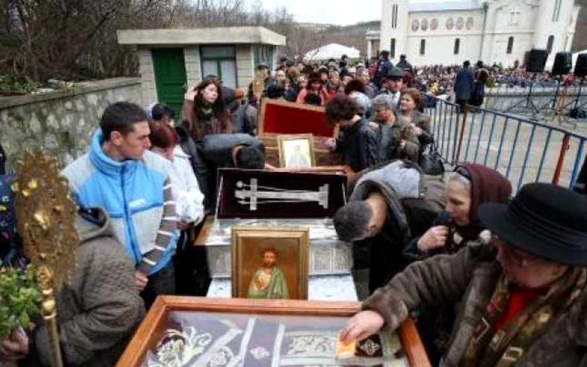 Pelerini la Peştera Sfântului Andrei