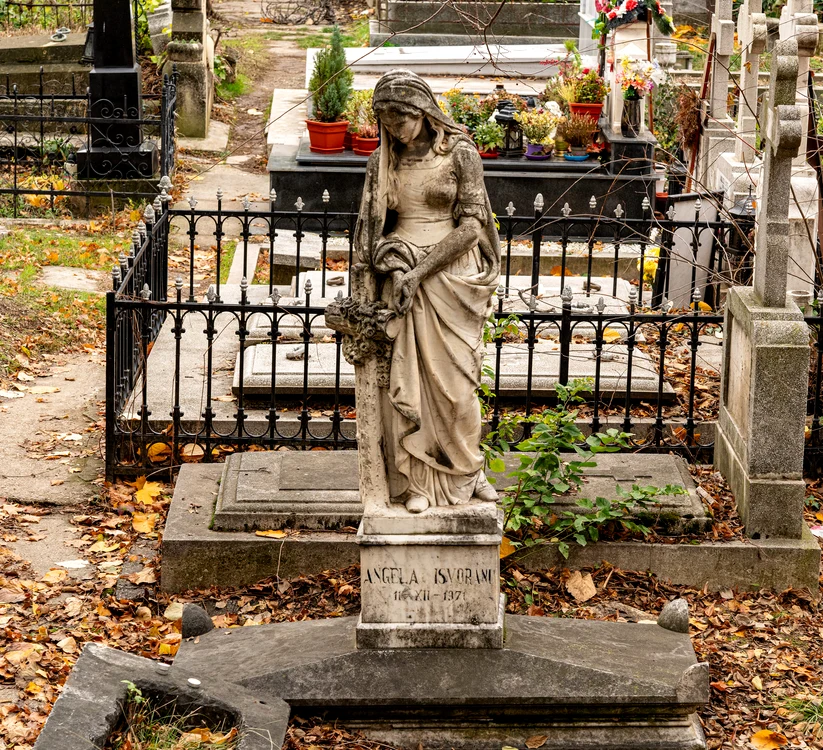 Elena Isvoranu este înmormântată în Cimitirul Bellu / foto: Cimitirul Bellu