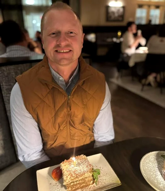 Profesorul Jason Hughes a murit în urma unei farse. FOTO FB Cliff Cape