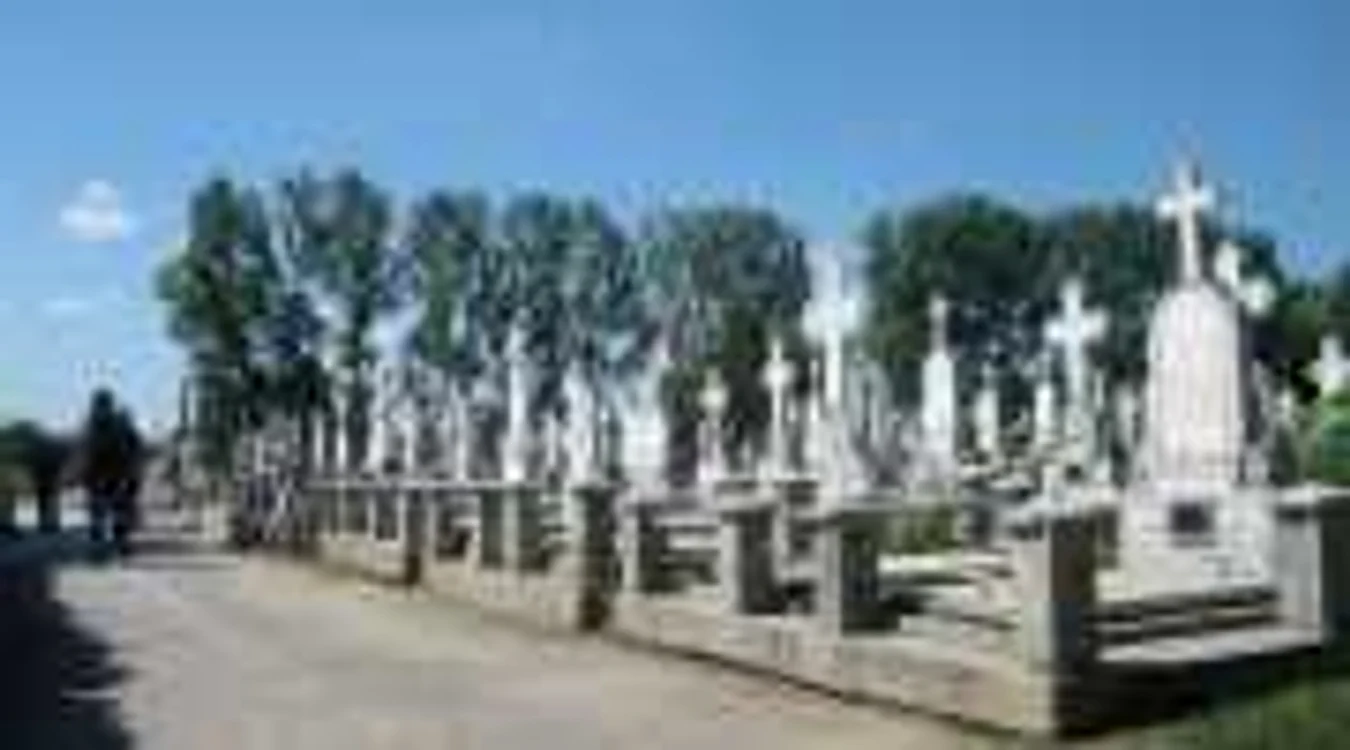Cimitirele brăilene devin tot mai neîncăpătoare